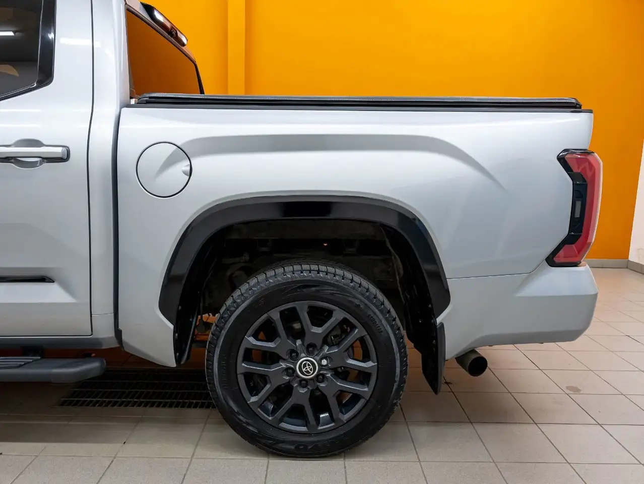 Toyota Tundra снимка Toyota Tundra