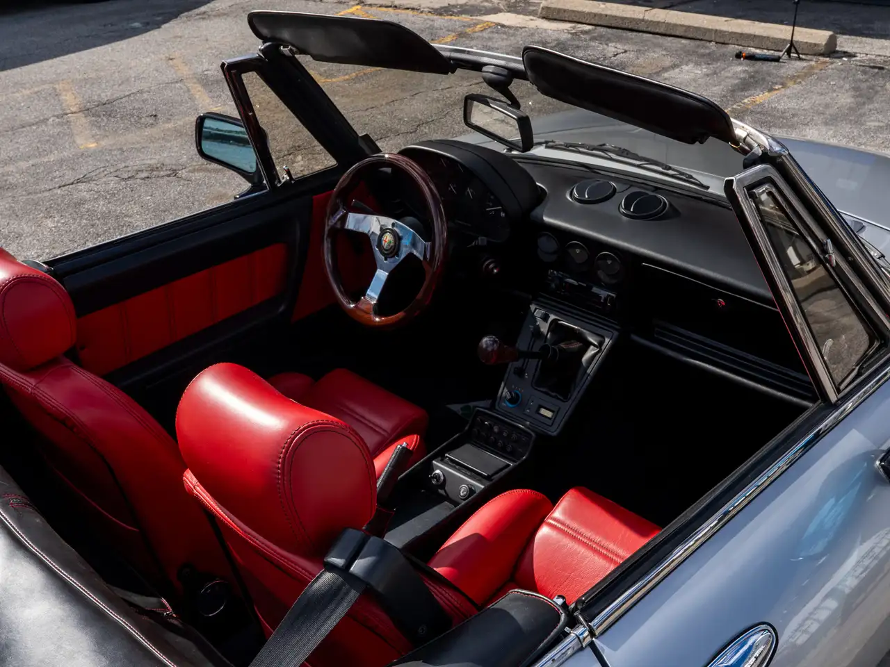 Alfa Romeo Spider снимка Alfa Romeo Spider
