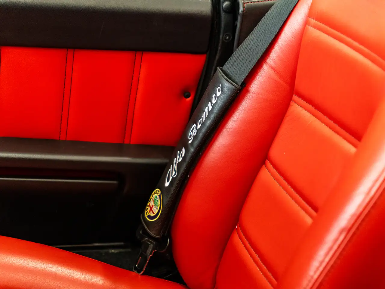 Alfa Romeo Spider снимка Alfa Romeo Spider
