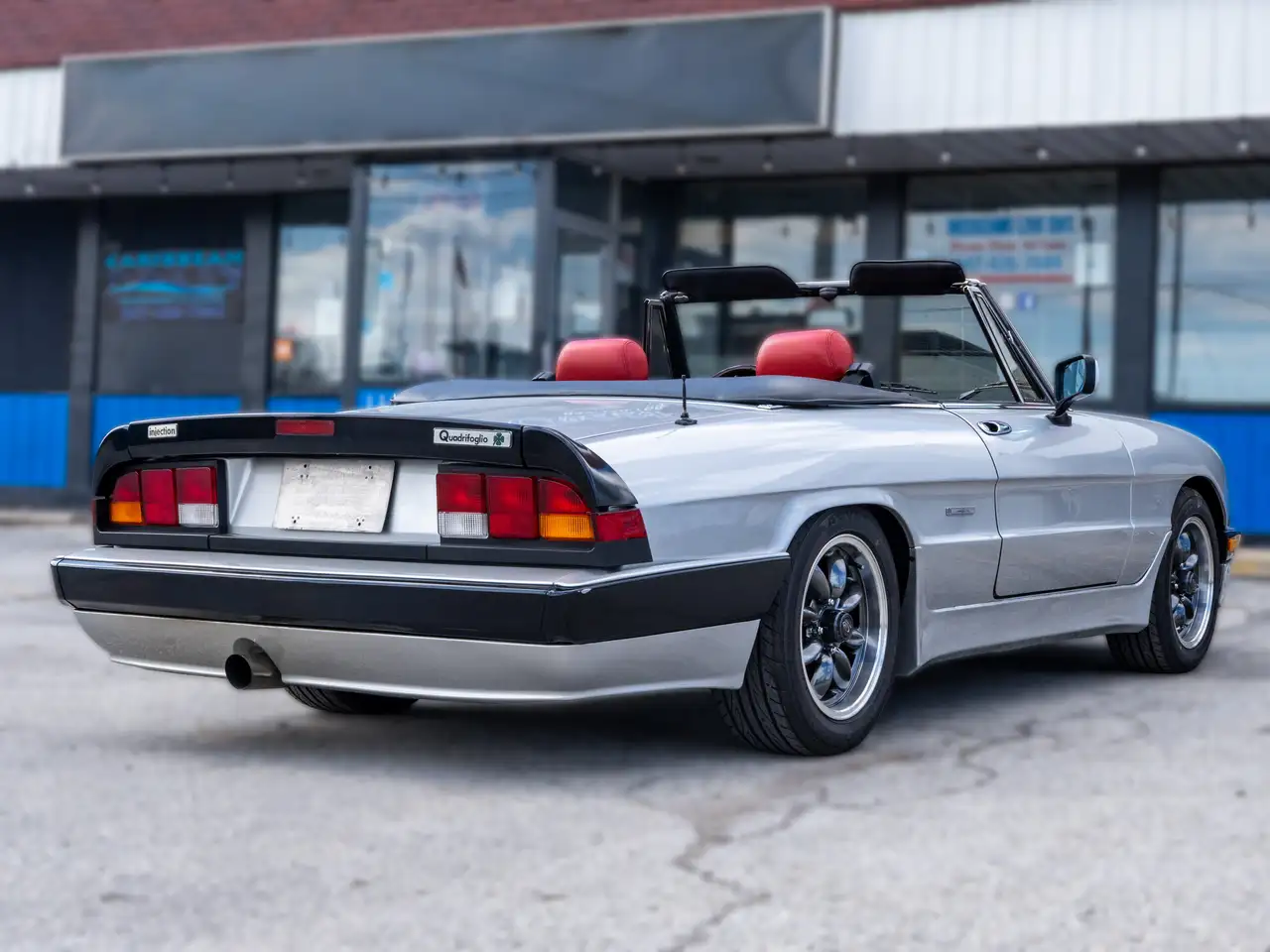 Alfa Romeo Spider снимка Alfa Romeo Spider