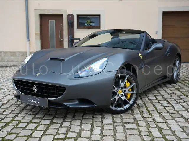 Ferrari California main image