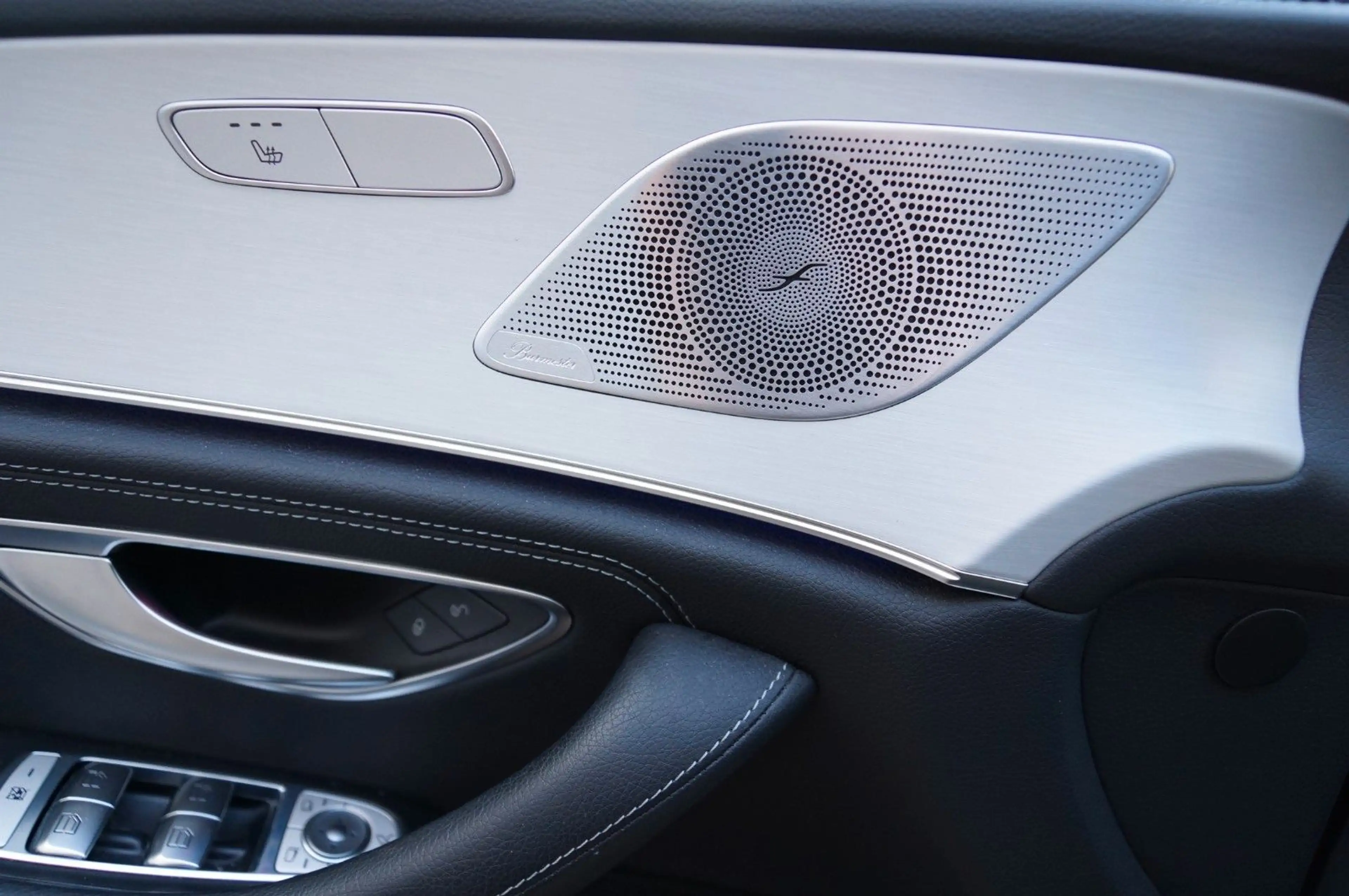 Mercedes-Benz CLS 400 d 4Matic/AMG/ACC/360°/Burmest/Night /20 — photo 13