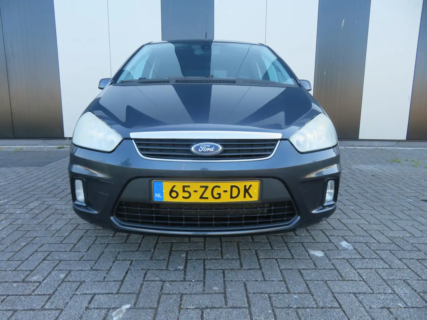 Ford C-Max 1.8-16V Titanium Grijs - 2