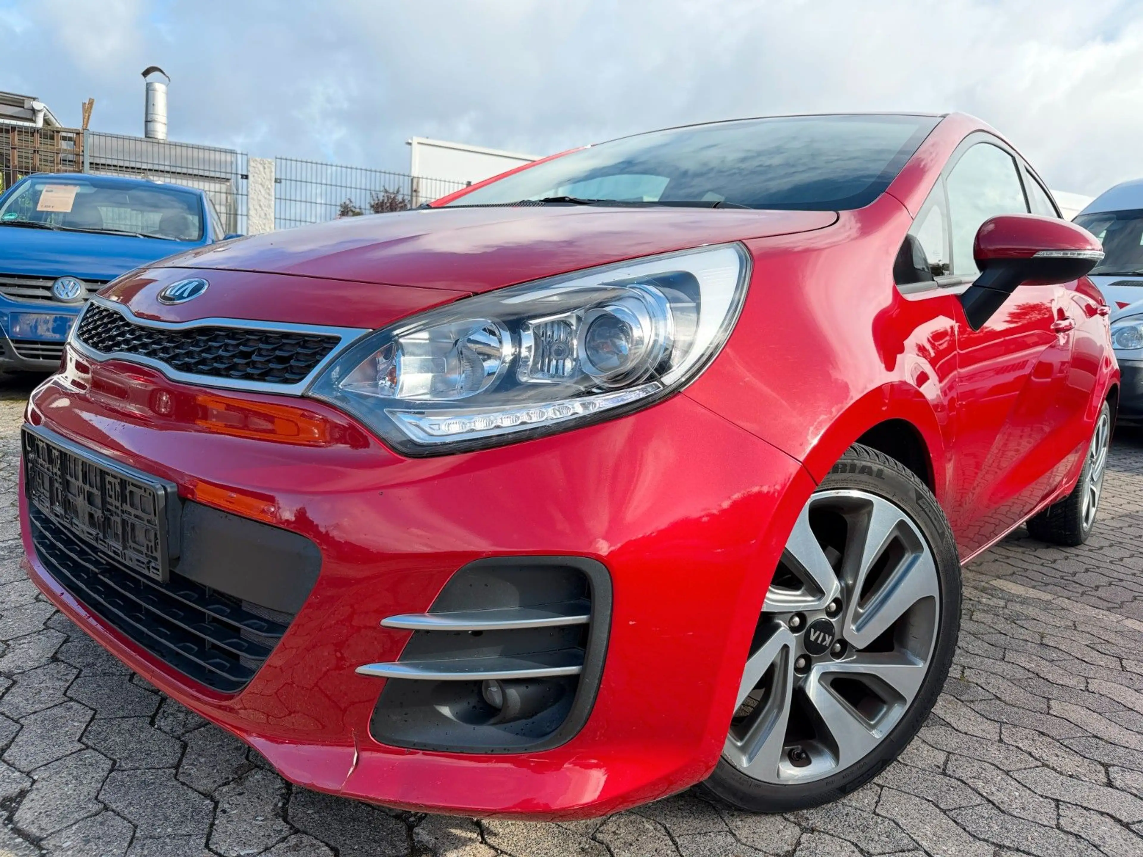 Kia Rio 1.4 CRDi Klimaautomat,Leder,6-Gang,Tüv:07/28