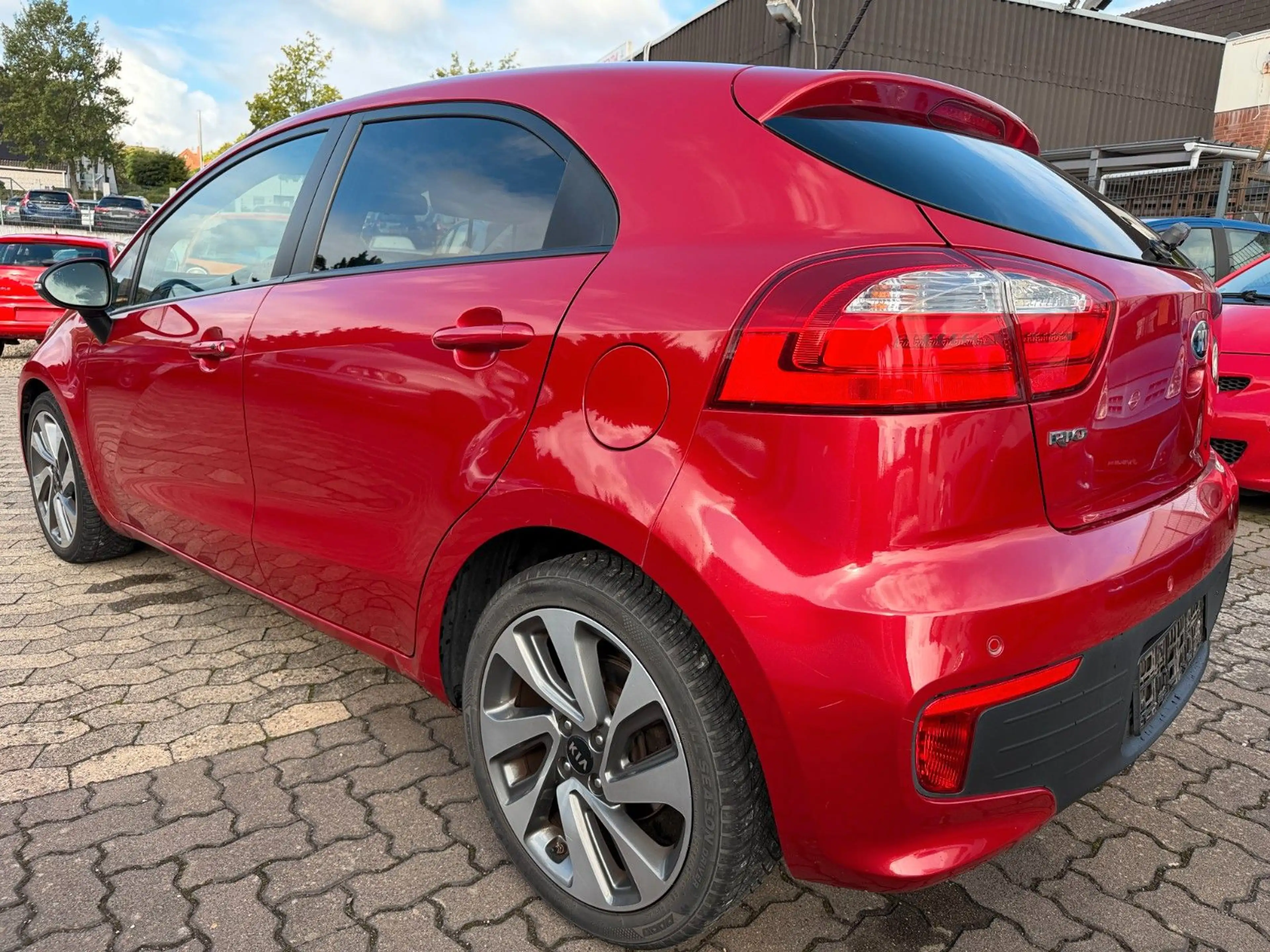 Kia Rio 1.4 CRDi Klimaautomat,Leder,6-Gang,Tüv:07/28 — photo 2