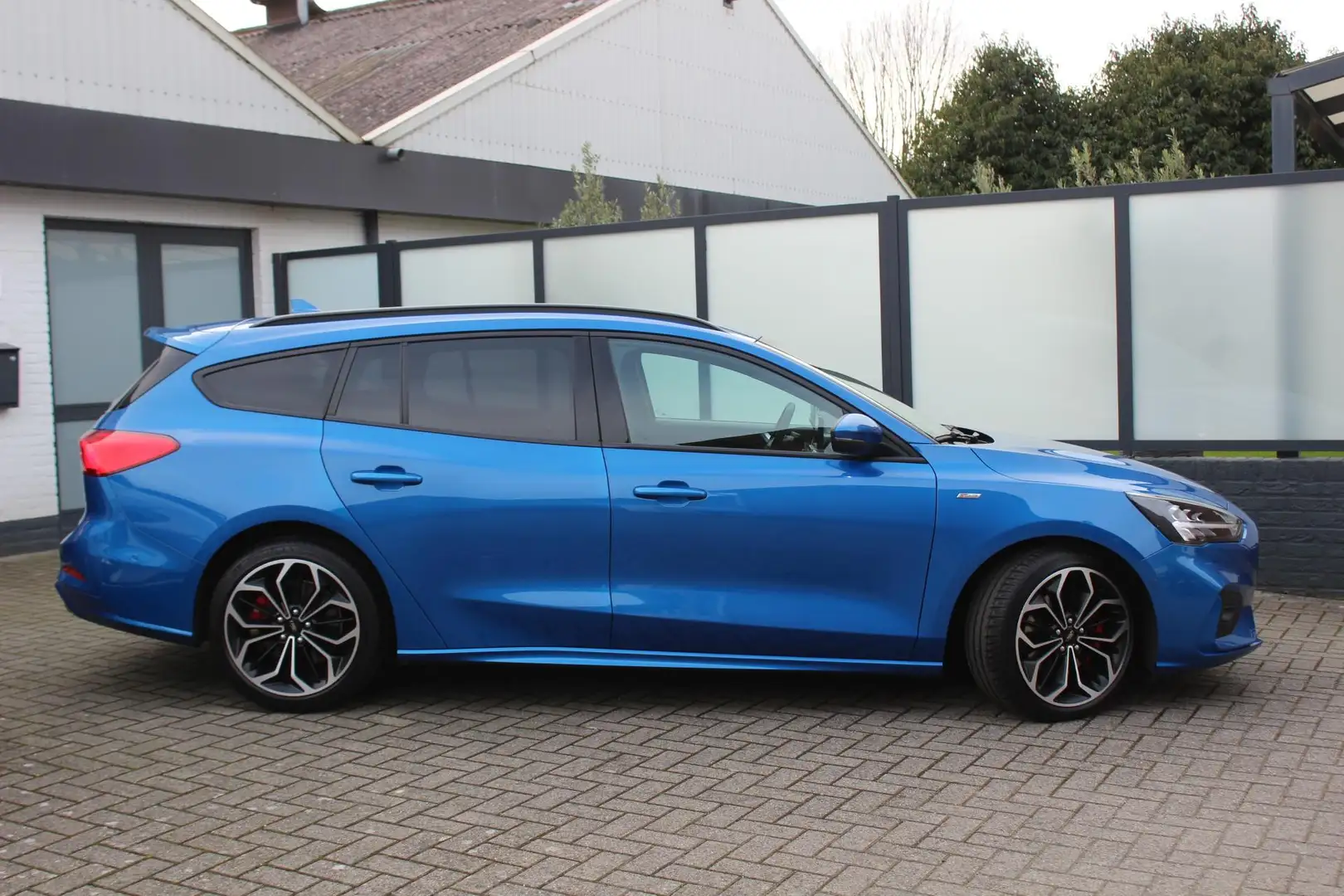 Ford Focus Wagon 1.5 EcoBoost ST Line X Business FULL LED, Na - 2