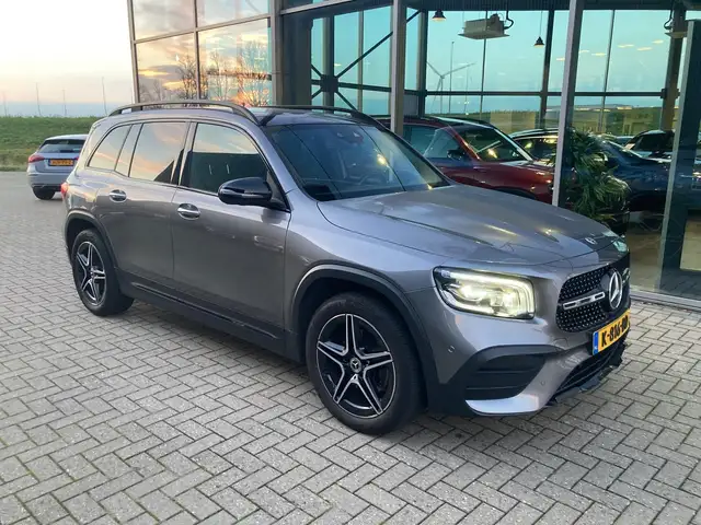 Mercedes-Benz GLB 200 200 Bns Solut. AMG