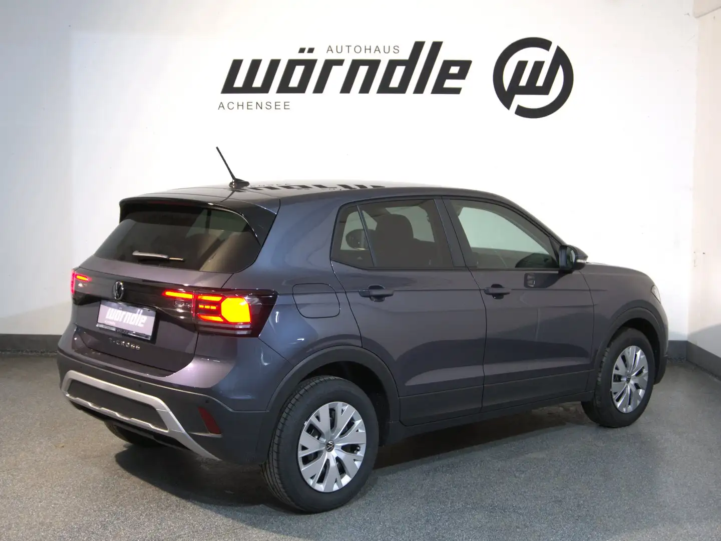 Volkswagen T-Cross 4Me TSI Grau - 2