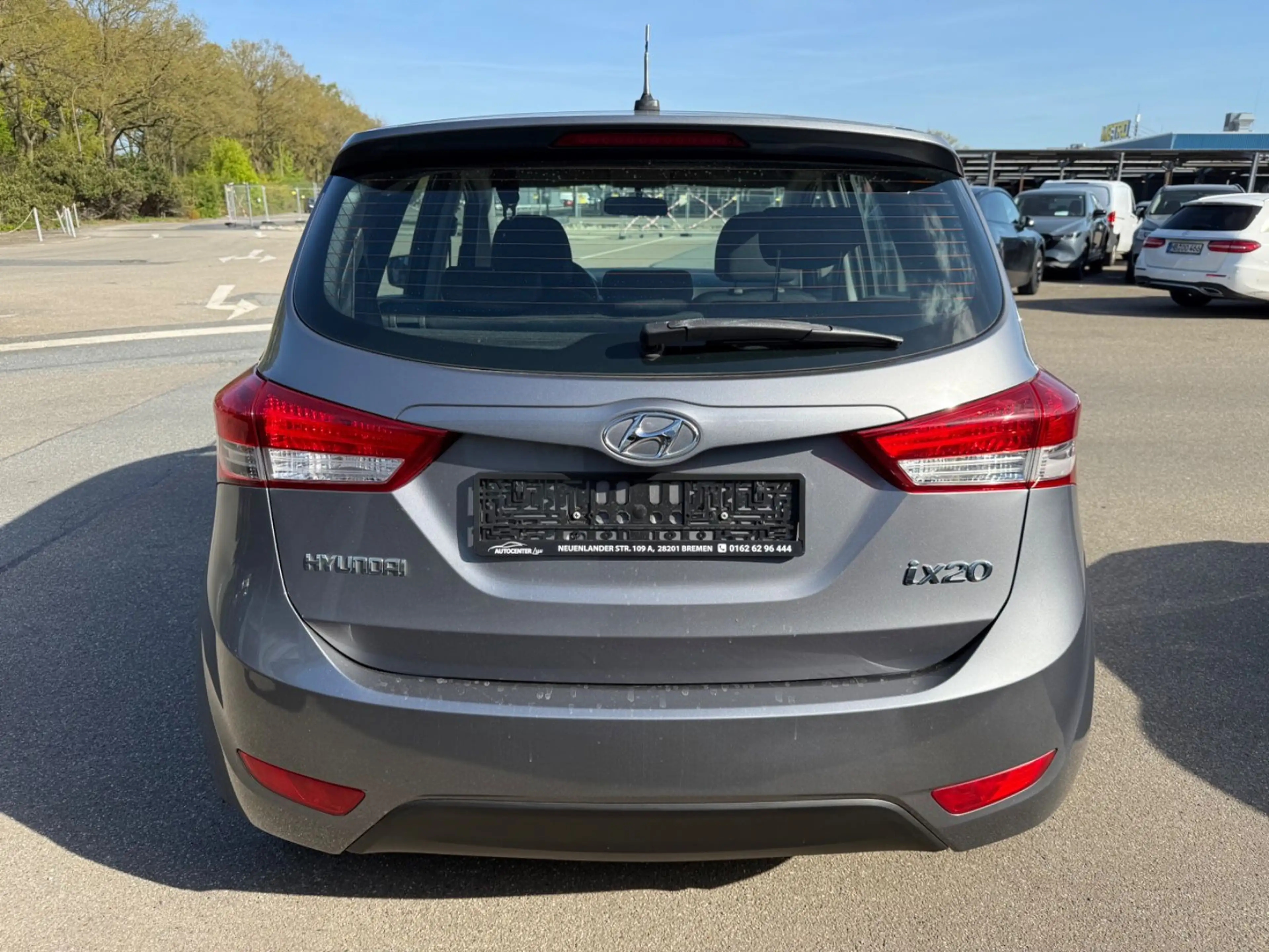 Hyundai iX20 1.6 Style Automatik Tüv NEU — photo 6