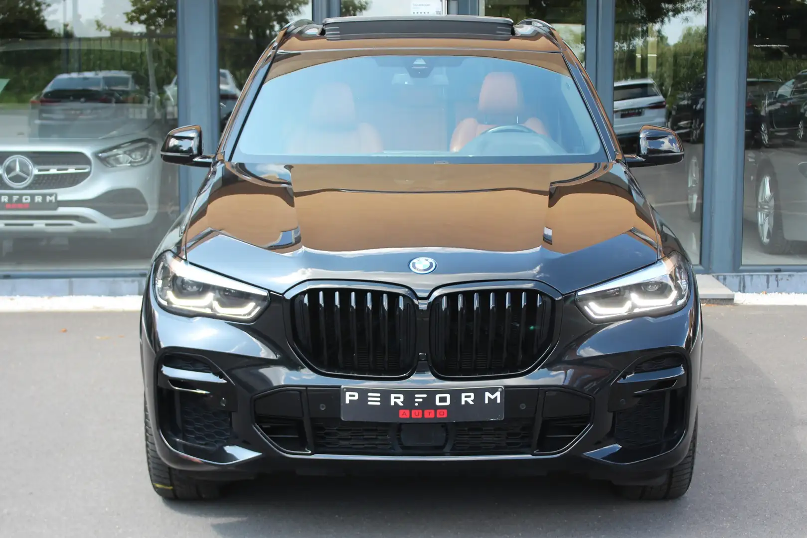 BMW X5 X5 xDrive45e crna - 2