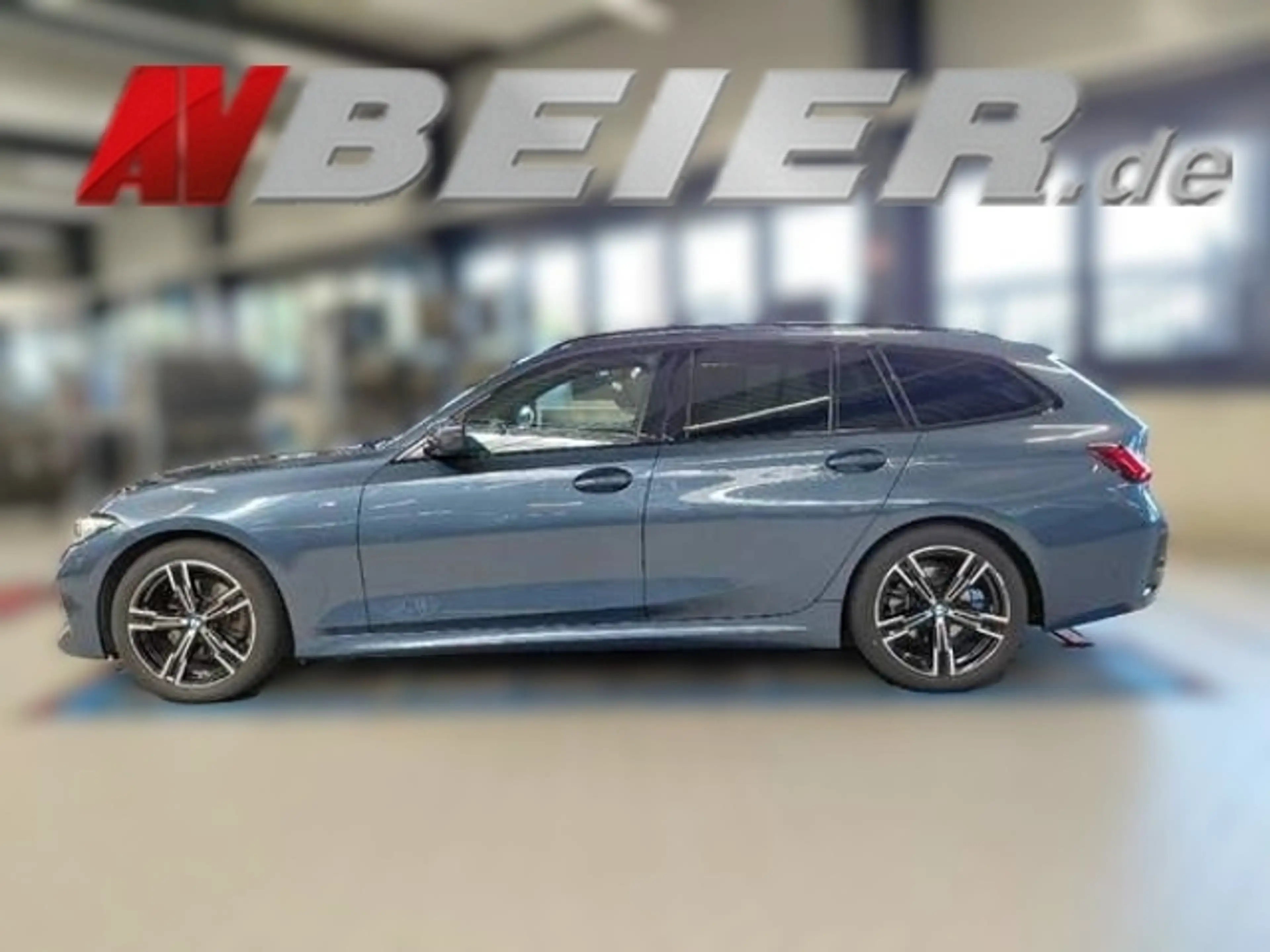 BMW 320 d M Sport AHK 360° Panorama HeadUp StandHz Drivin — photo 4