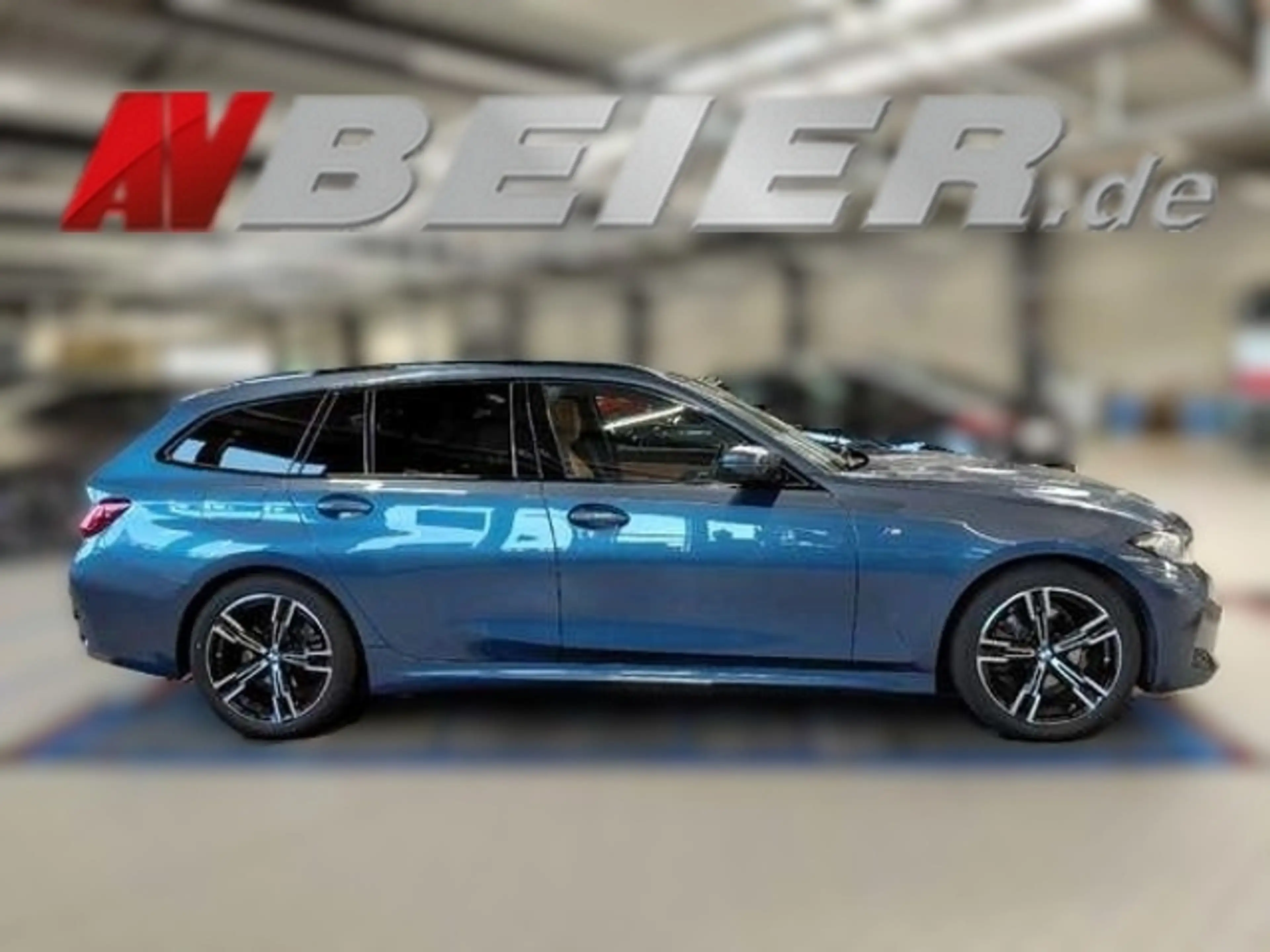 BMW 320 d M Sport AHK 360° Panorama HeadUp StandHz Drivin — photo 3