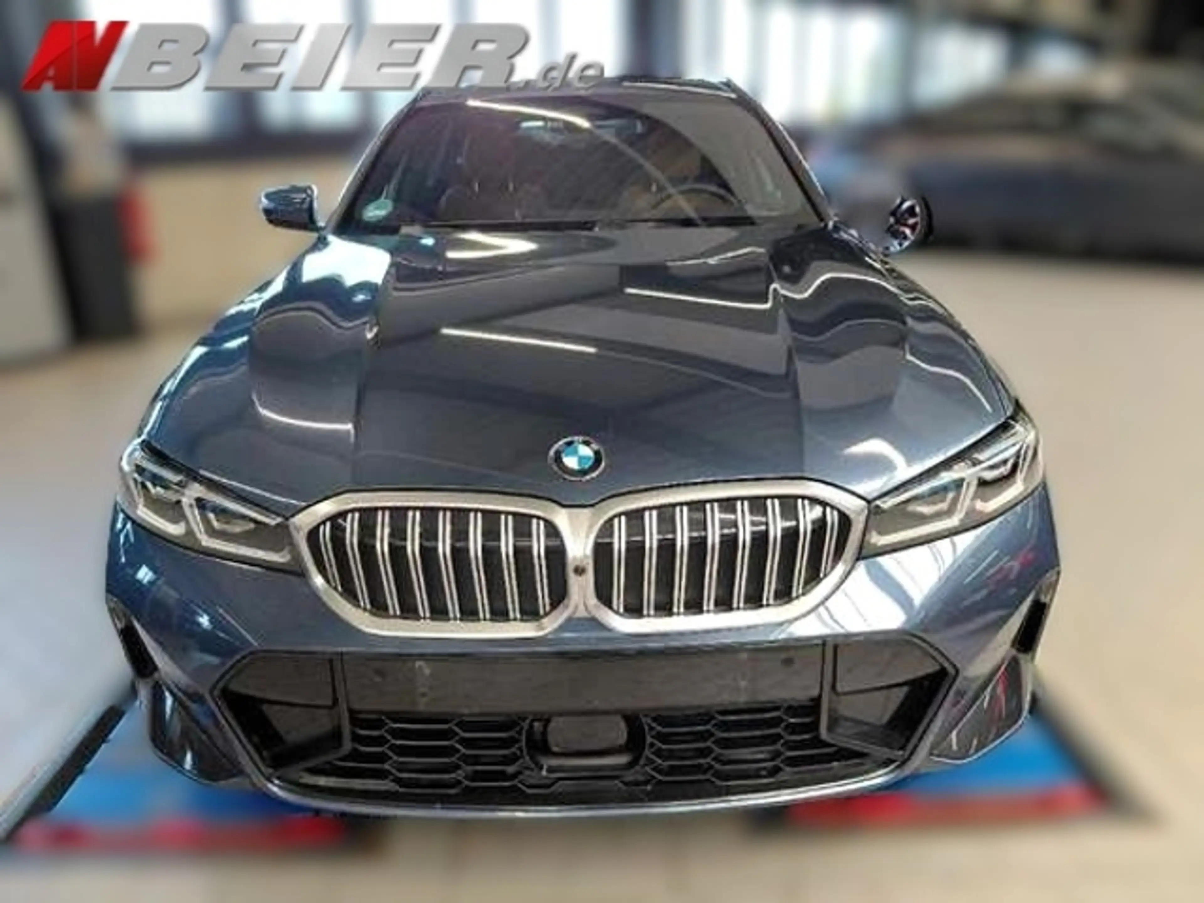 BMW 320 d M Sport AHK 360° Panorama HeadUp StandHz Drivin — photo 13