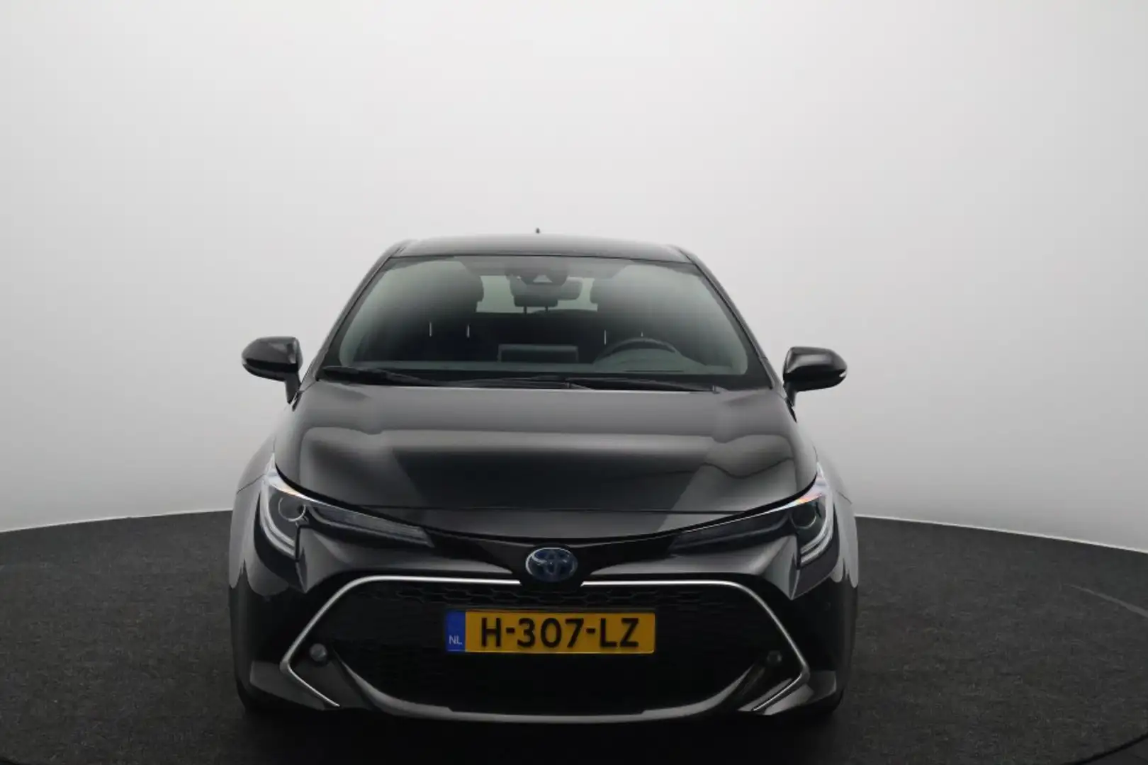 Toyota Corolla 1.8 Hybrid Executive | Head-Up Display | Camera | Black - 2