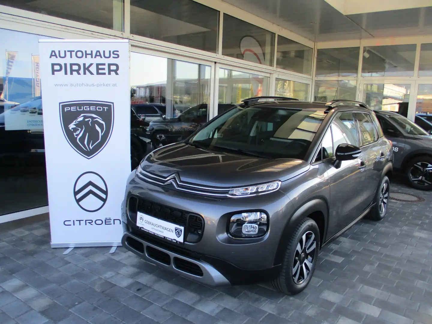 Citroen C3 Aircross BHDI 100 Shine Grau - 1