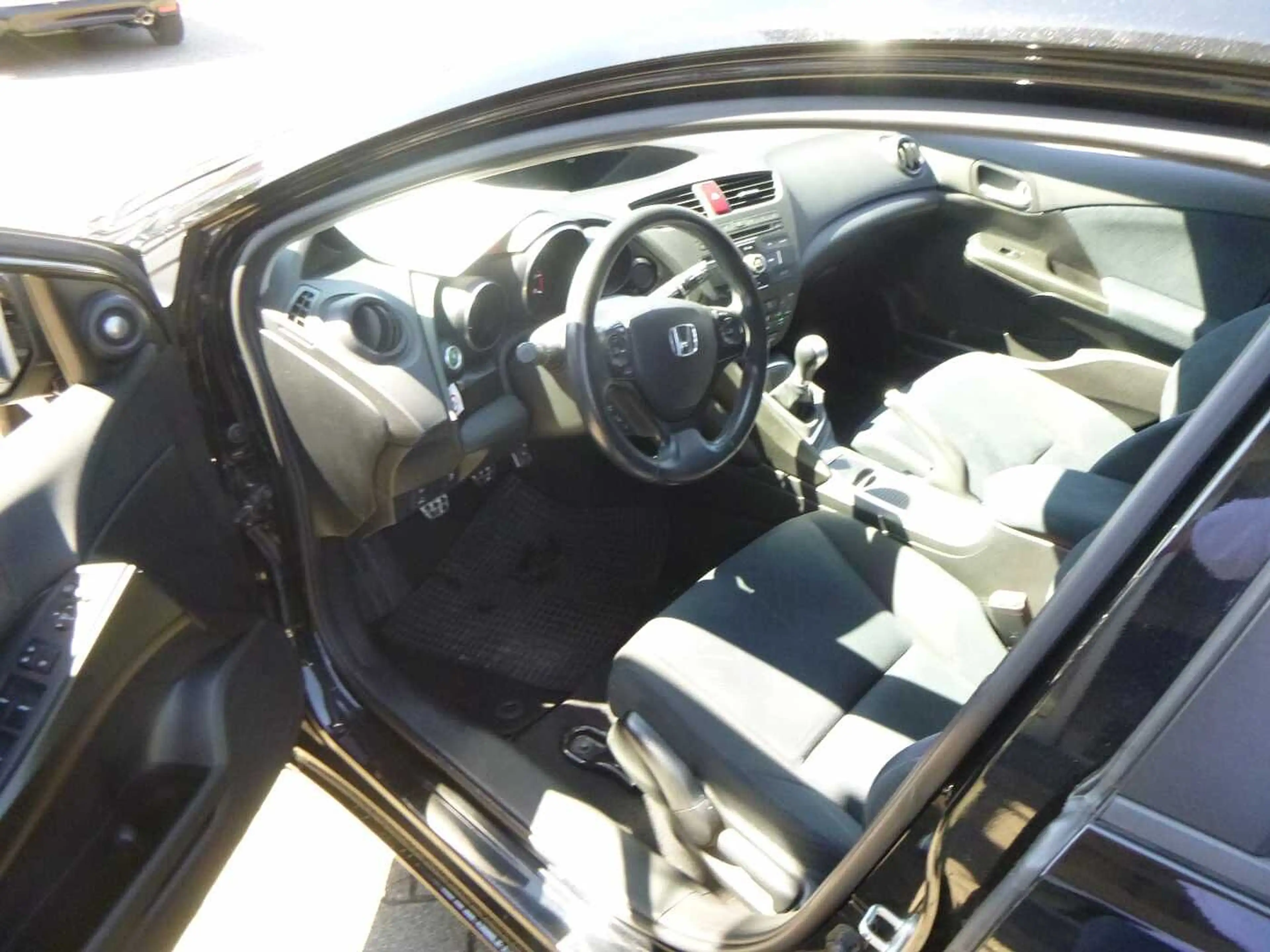 Honda Civic 1.8 i-VTEC Lifestyle — photo 10
