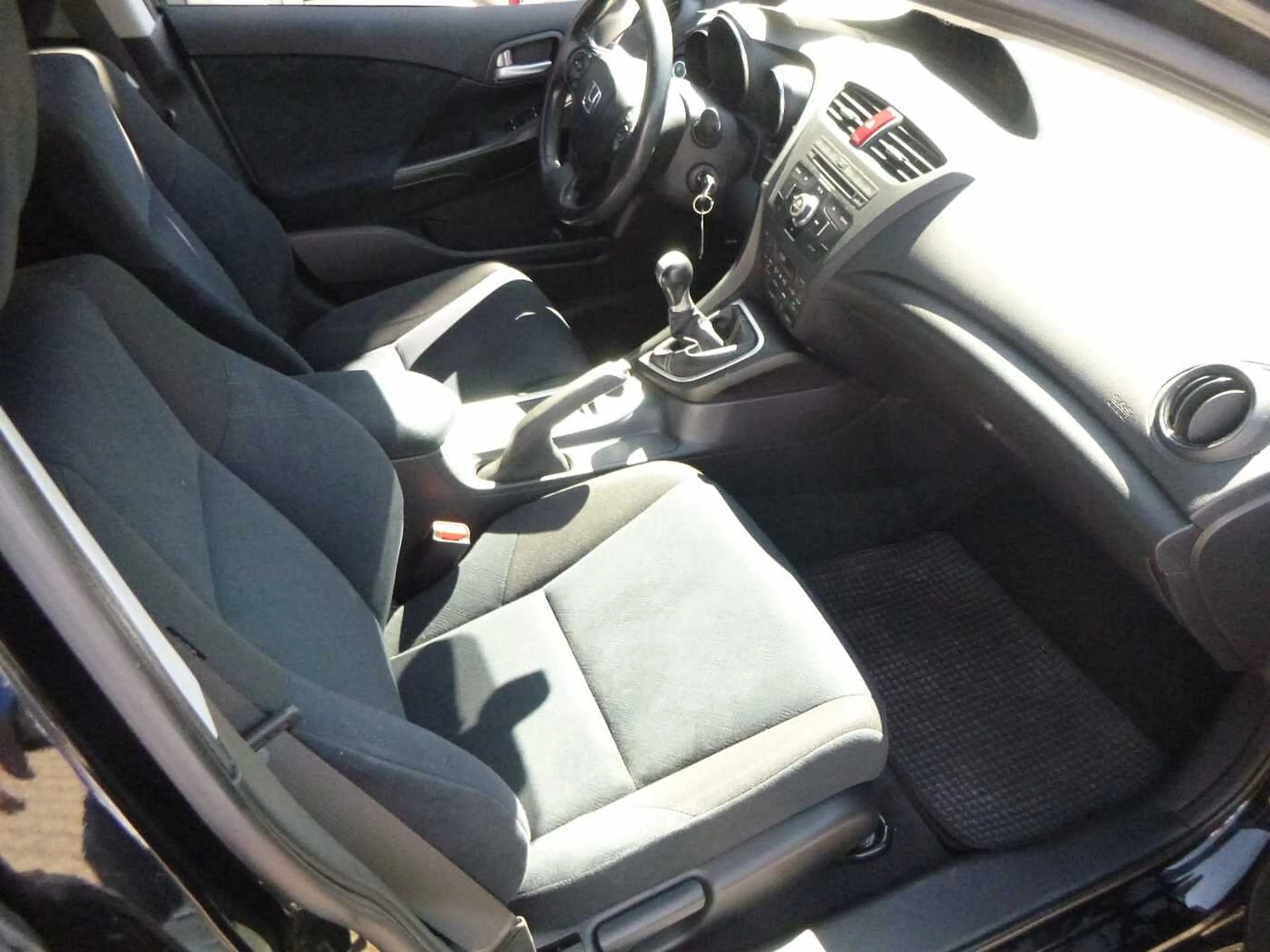 Honda Civic 1.8 i-VTEC Lifestyle — photo 6