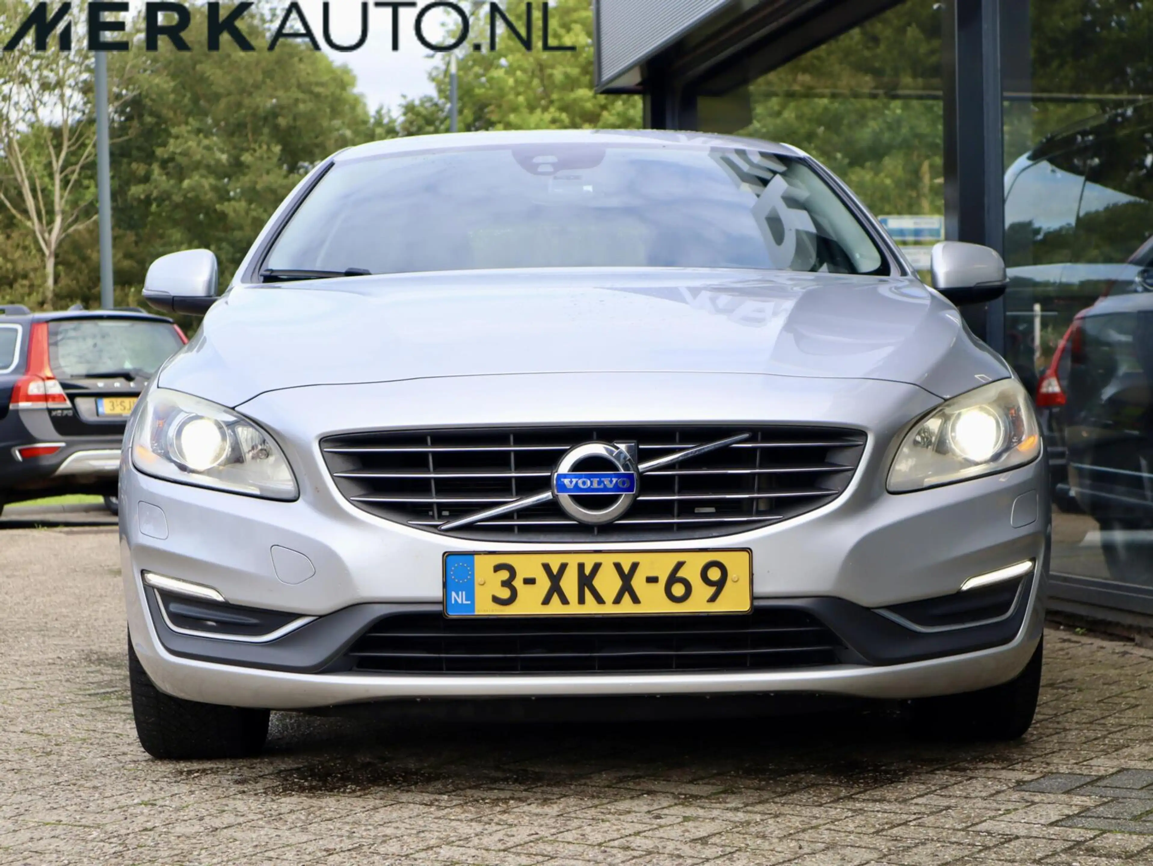 Volvo V60 1.6 T3 Summum — photo 7