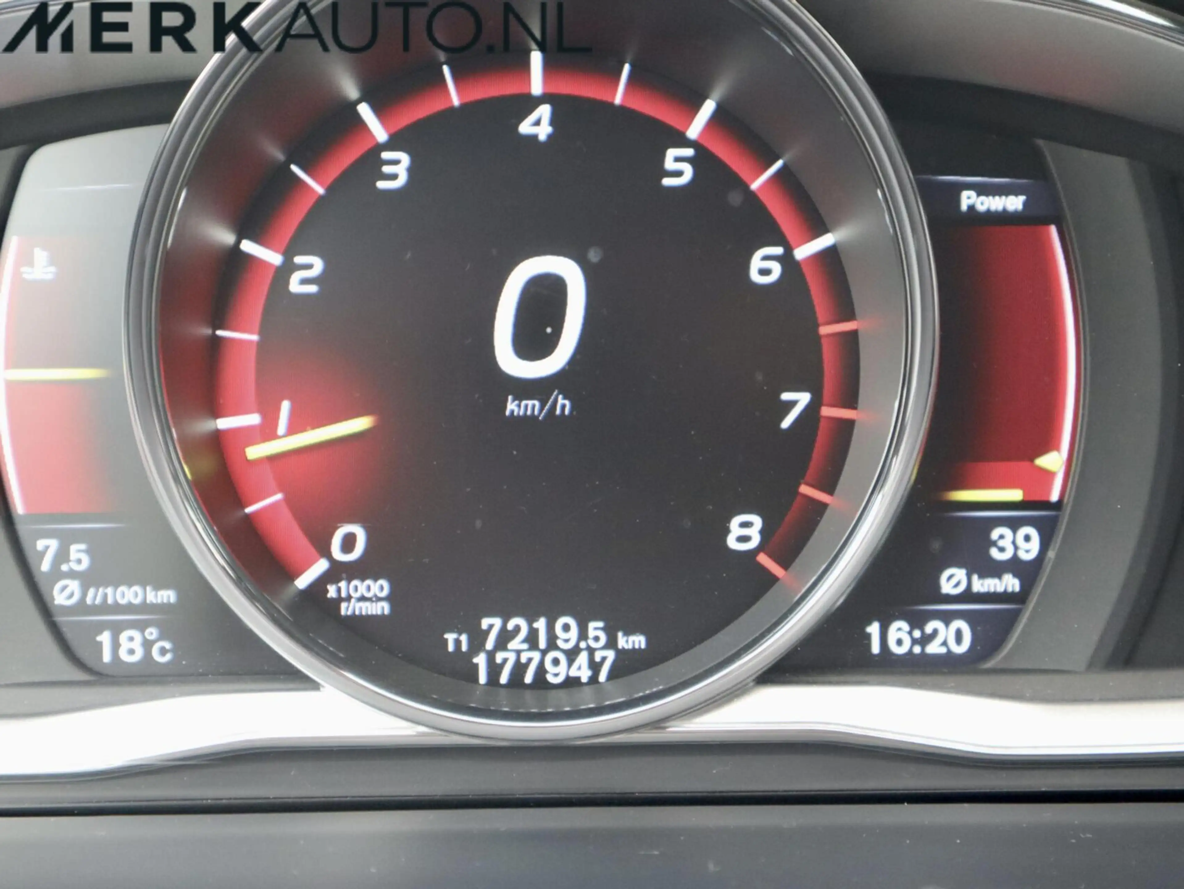 Volvo V60 1.6 T3 Summum — photo 6