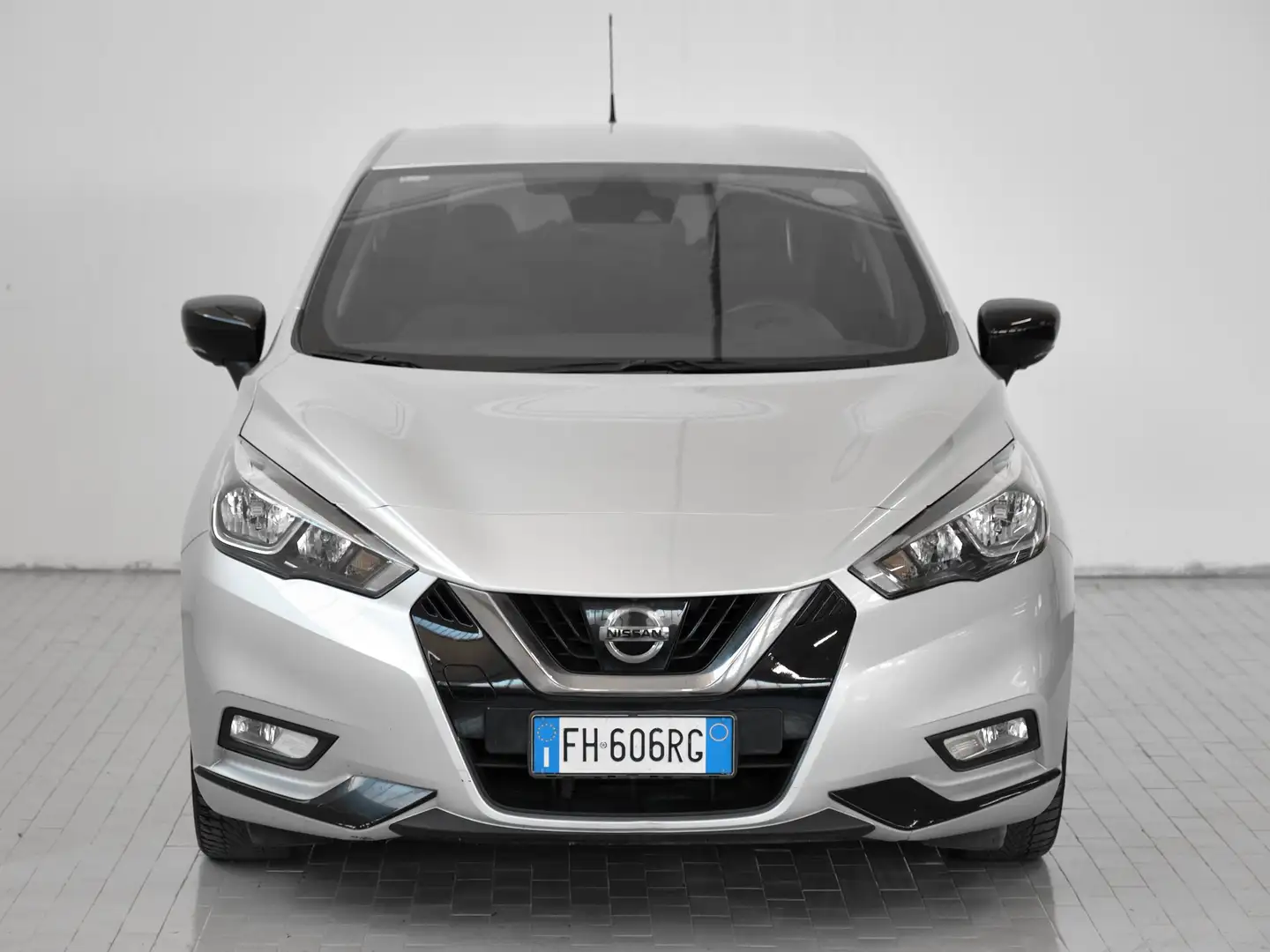 Nissan Micra Micra 1.5 dci N-Connecta 90cv Grigio - 1