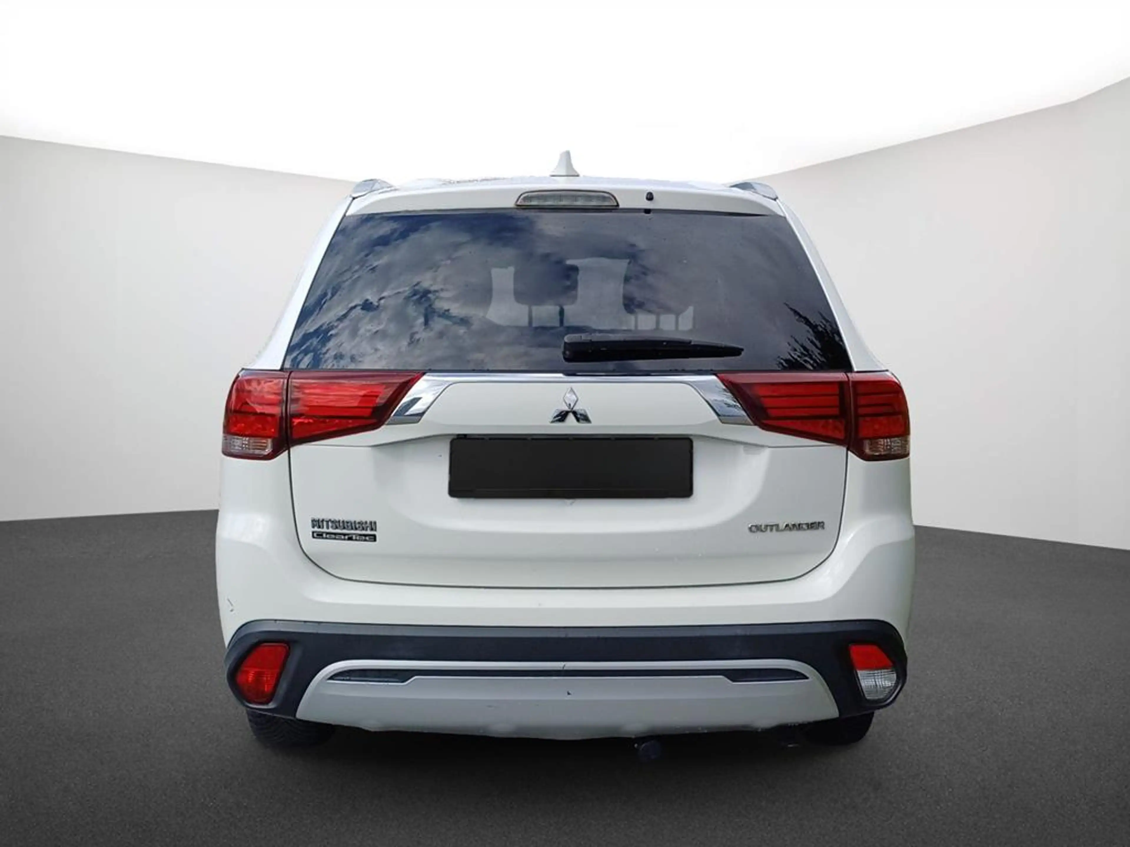 Mitsubishi Outlander Diamant Edition+ 2WD SHZ NAVI RFK — photo 3