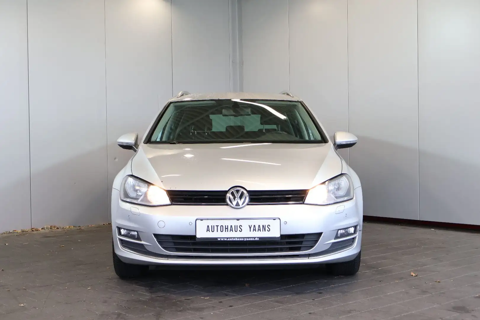 Volkswagen Golf VII 1.6 TDI DSG Lounge NAVI+TEMP.+PDC+ALU Argent - 2