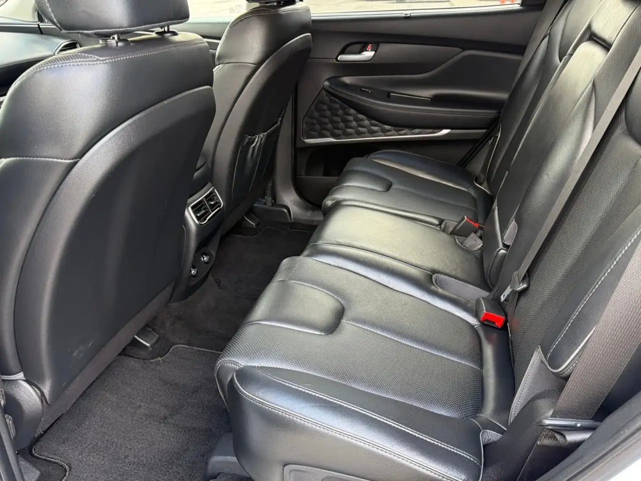 Hyundai SANTA FE снимка Hyundai SANTA FE