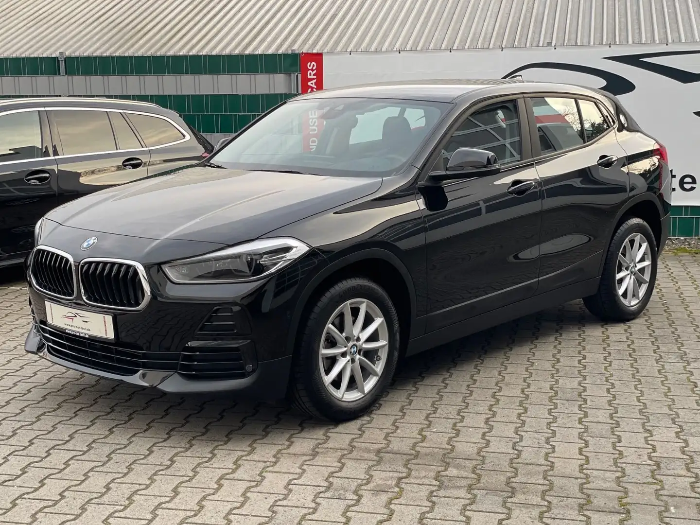 BMW X2 sDrive 18i|Navi|Head Up|Leder|Parkassistent| Schwarz - 1