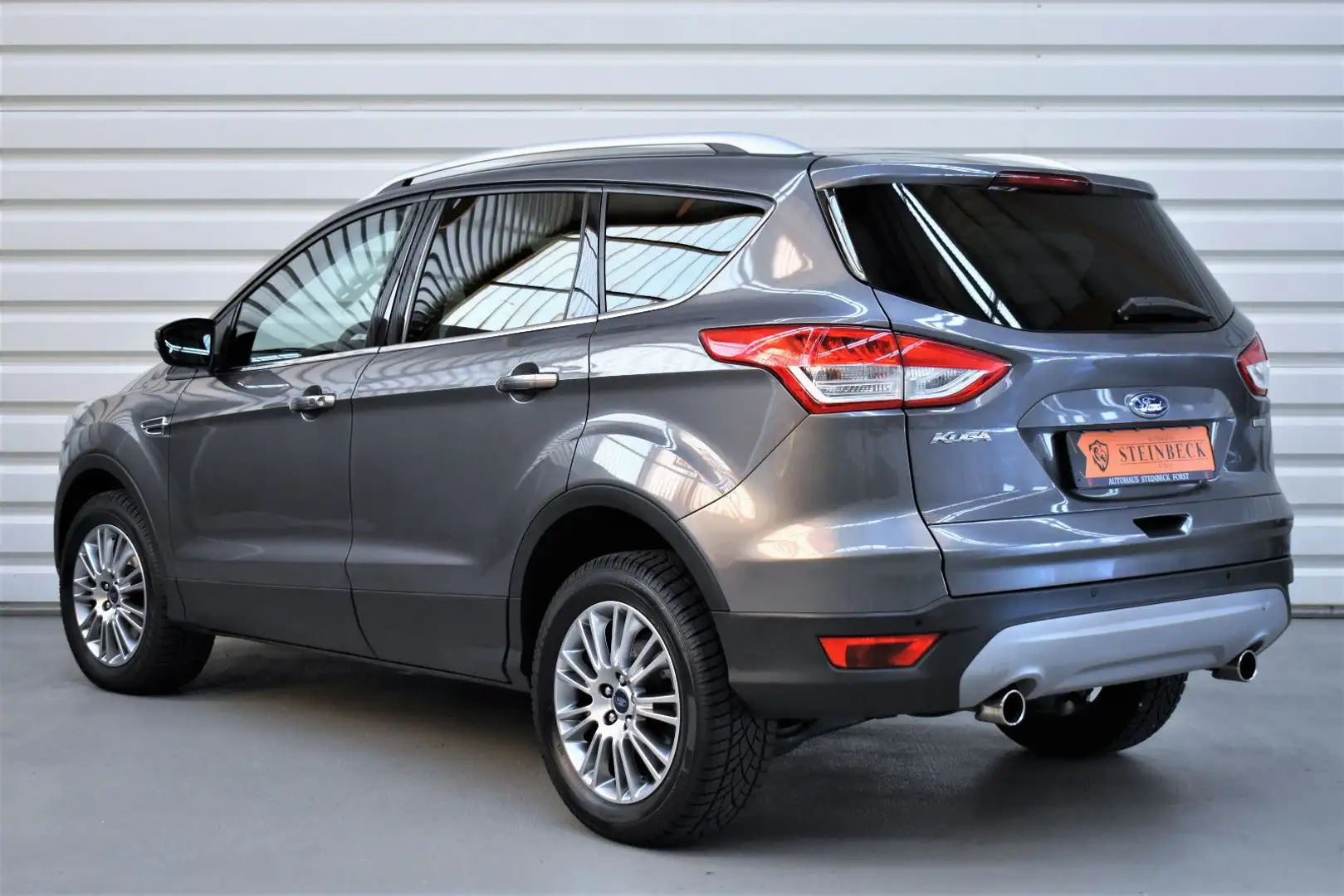 Ford Kuga Titanium+Automatik+Xenon+41.100KM+Totwinkel Grau - 2