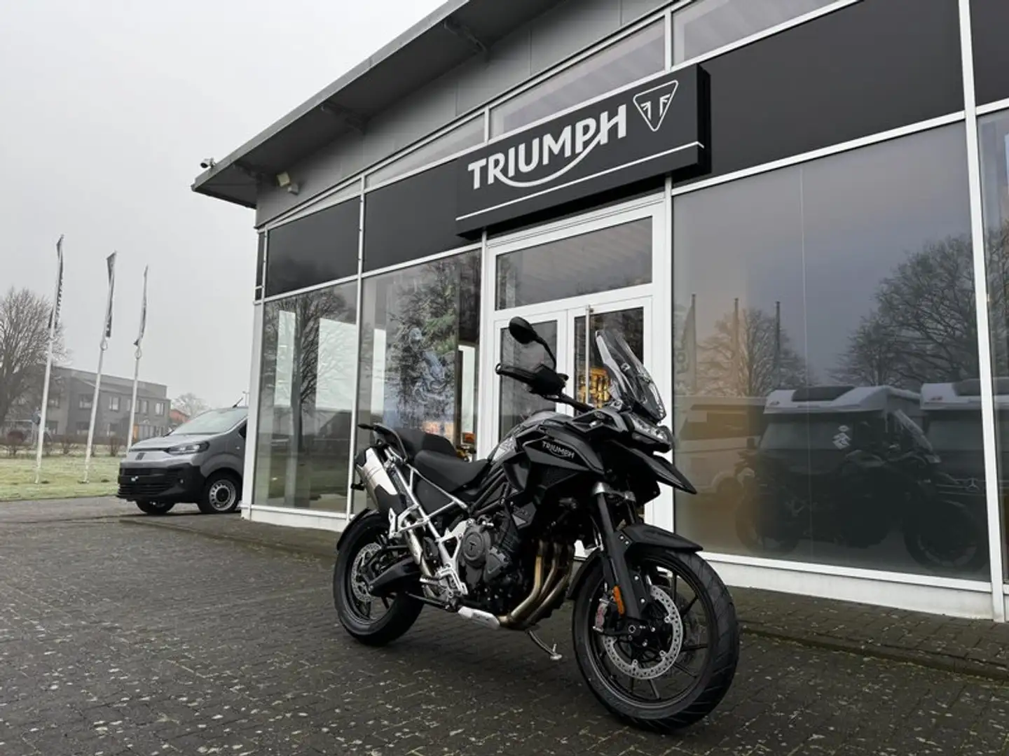 Triumph Tiger 1200 GT PRO MY26 Adaptives Fahrwerk Černá - 1
