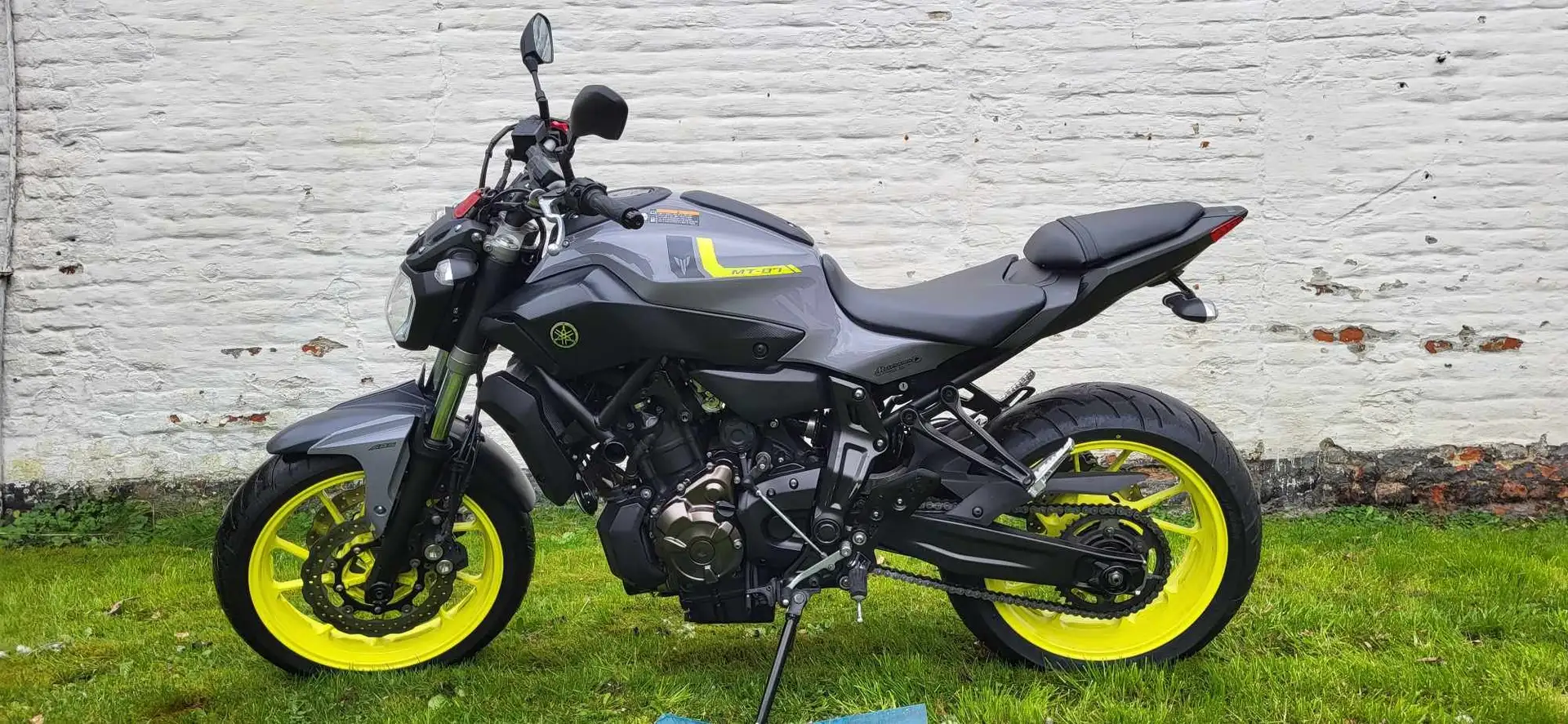 Yamaha MT-07 Szürke - 2