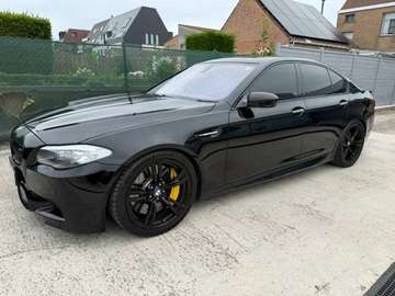 M5 4.4 V8 DKG