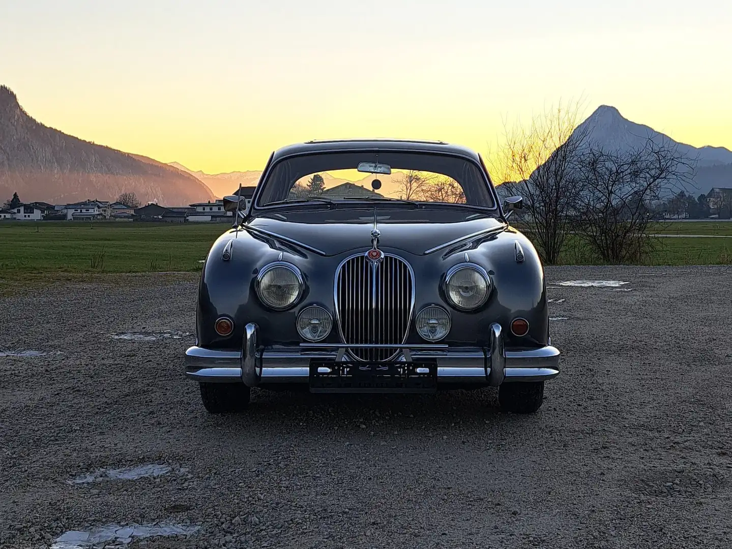 Jaguar MK II 3.4L MOD Šedá - 1