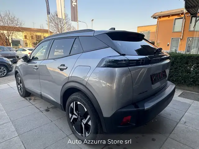 Peugeot 2008 view 6