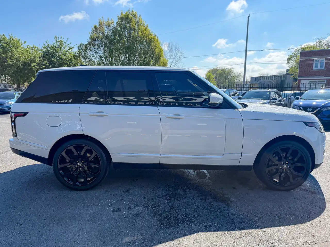 Land Rover Range Rover photo Land Rover Range Rover
