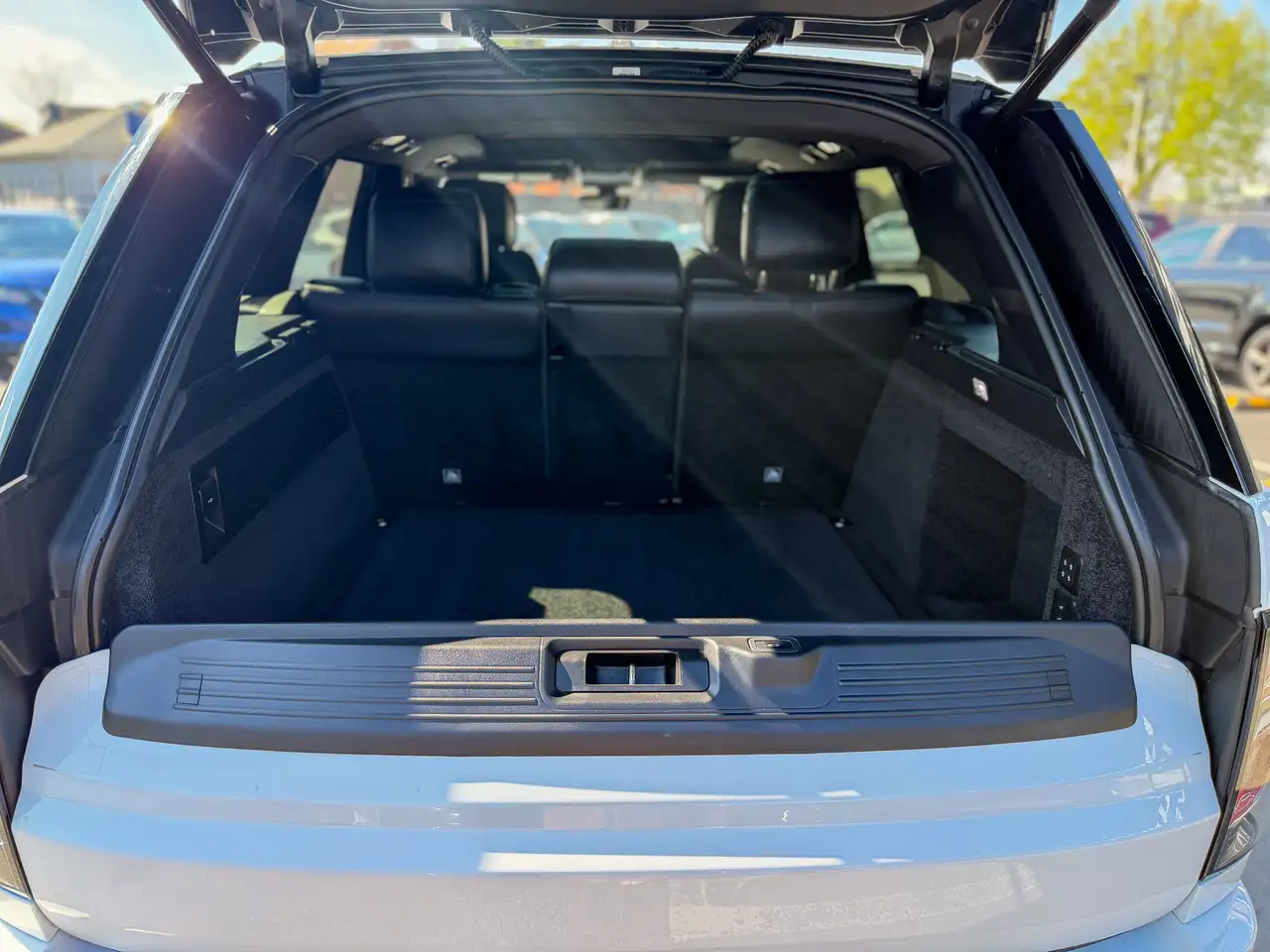 Land Rover Range Rover photo Land Rover Range Rover