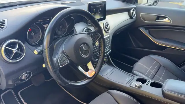 Mercedes-Benz Gla view 8