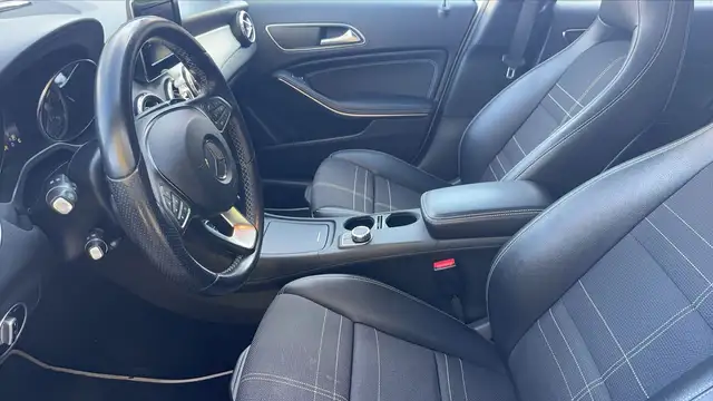 Mercedes-Benz Gla view 26