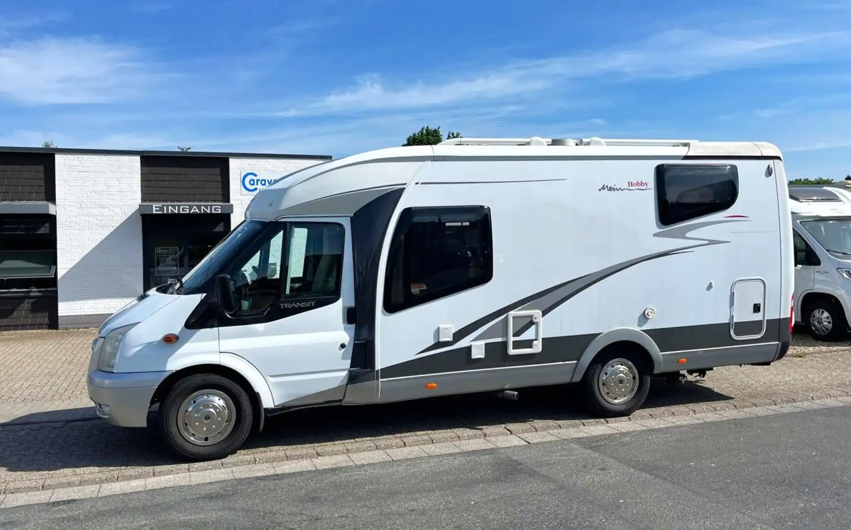 Hobby T 500 GESC  - Einzelbetten - auto.Sat/TV - AHK - Wit - 1