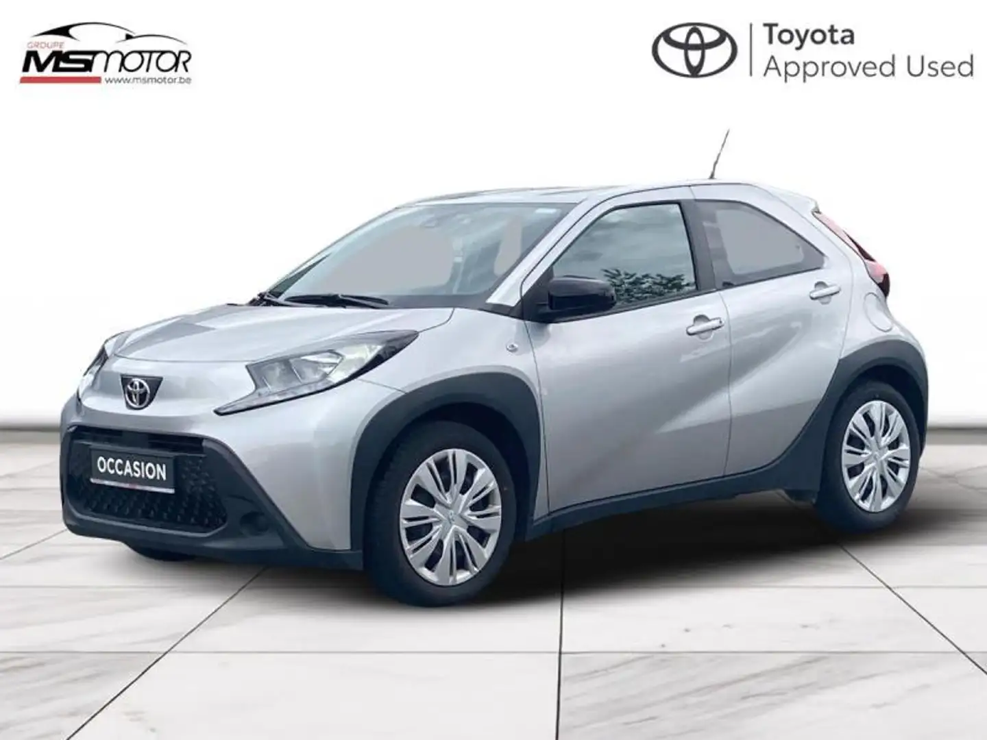 Toyota Aygo X 1.0L CVT X play Gris - 1