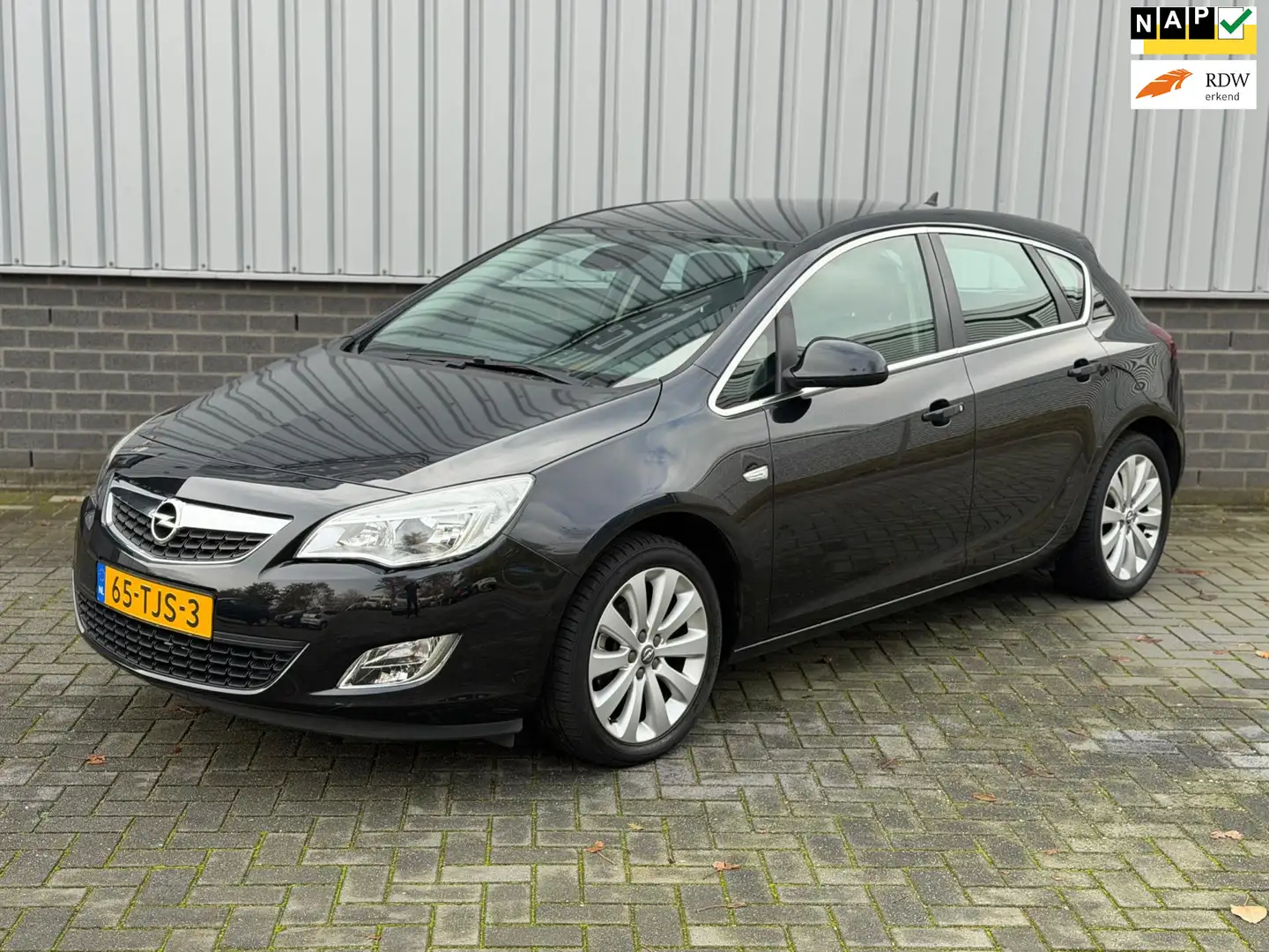 Opel Astra 1.4 Turbo Cosmo |Navi|Airco|CruiseCtrl|PDC|Trekhaa Noir - 1
