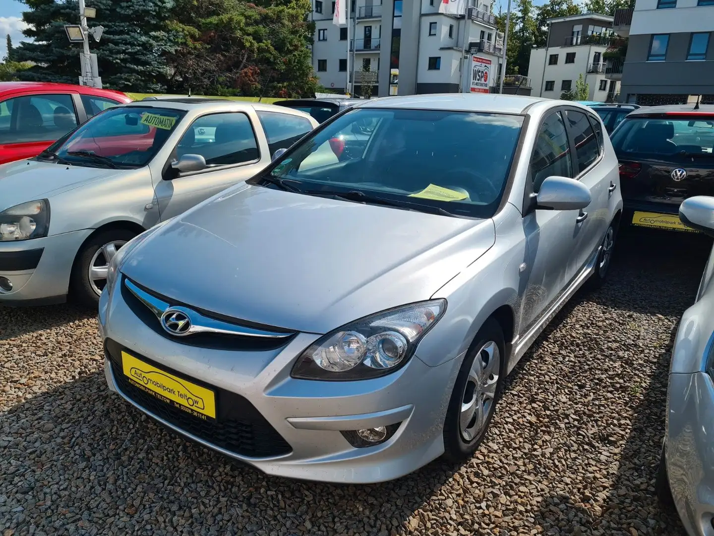Hyundai i30 1.4 Classic aus 1. Hand und erst 108 TKm Plateado - 1
