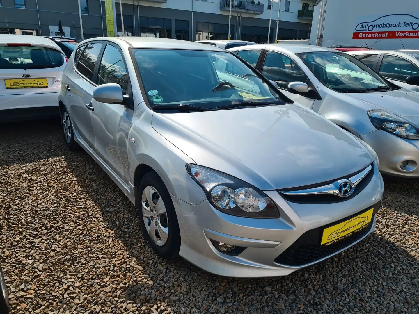 Hyundai i30 1.4 Classic aus 1. Hand und erst 108 TKm Plateado - 2