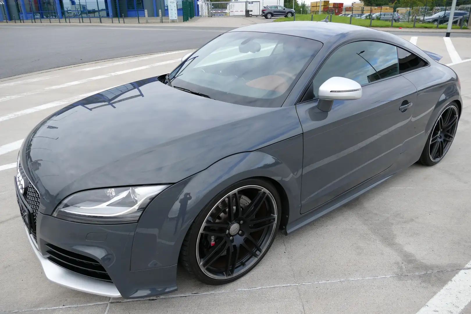 Audi TT RS Coupé in Grau gebraucht in Georgsmarienhütte für € 35.990,-