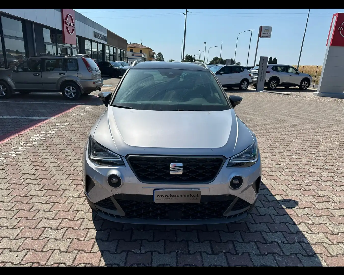 SEAT Arona 1.0 ecotsi FR 95cv Argento - 2