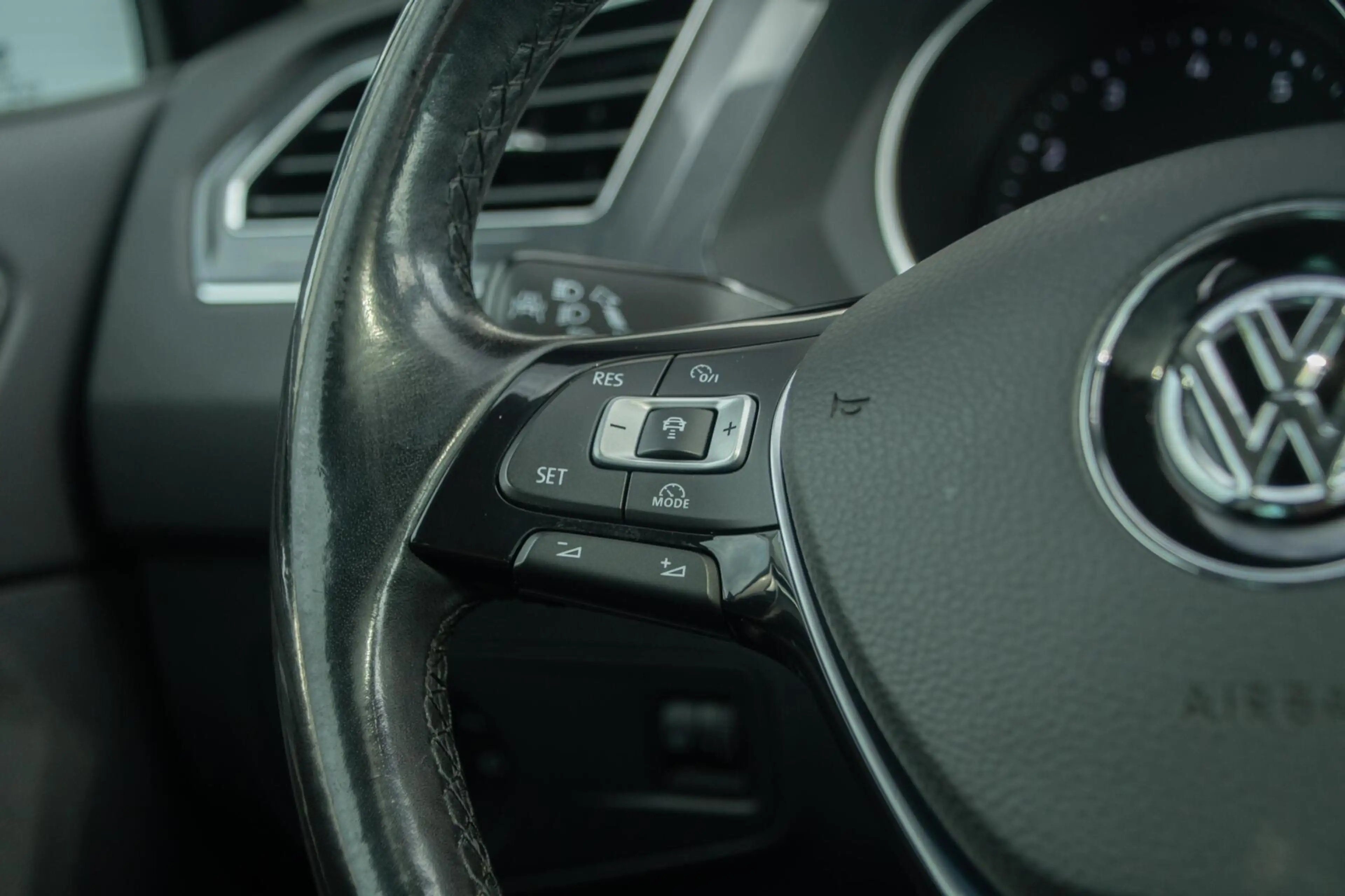 Volkswagen Tiguan 1.4 TSI ACT |Pano|DAB|Camera | Trekhaak — photo 15
