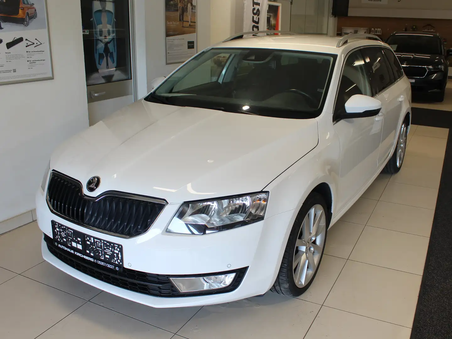 Skoda Octavia Elegance 4x4 Weiß - 1