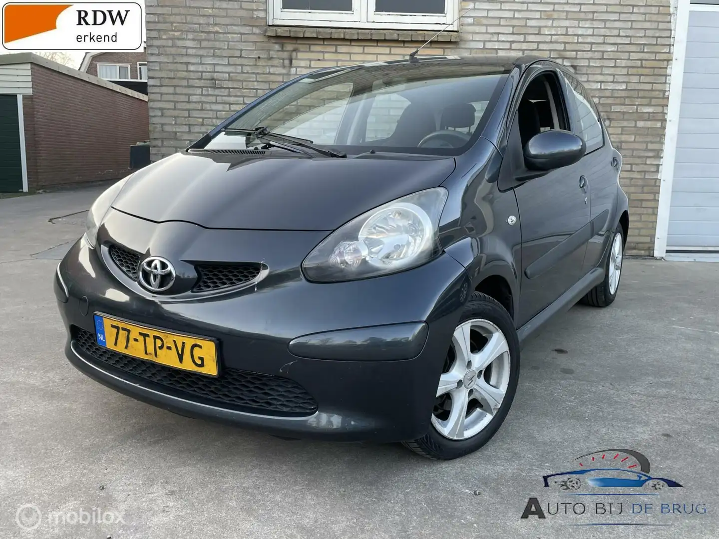Toyota Aygo 1.0-12V Sport |NAp| AIRCO| APK| NU 2699 Grau - 1