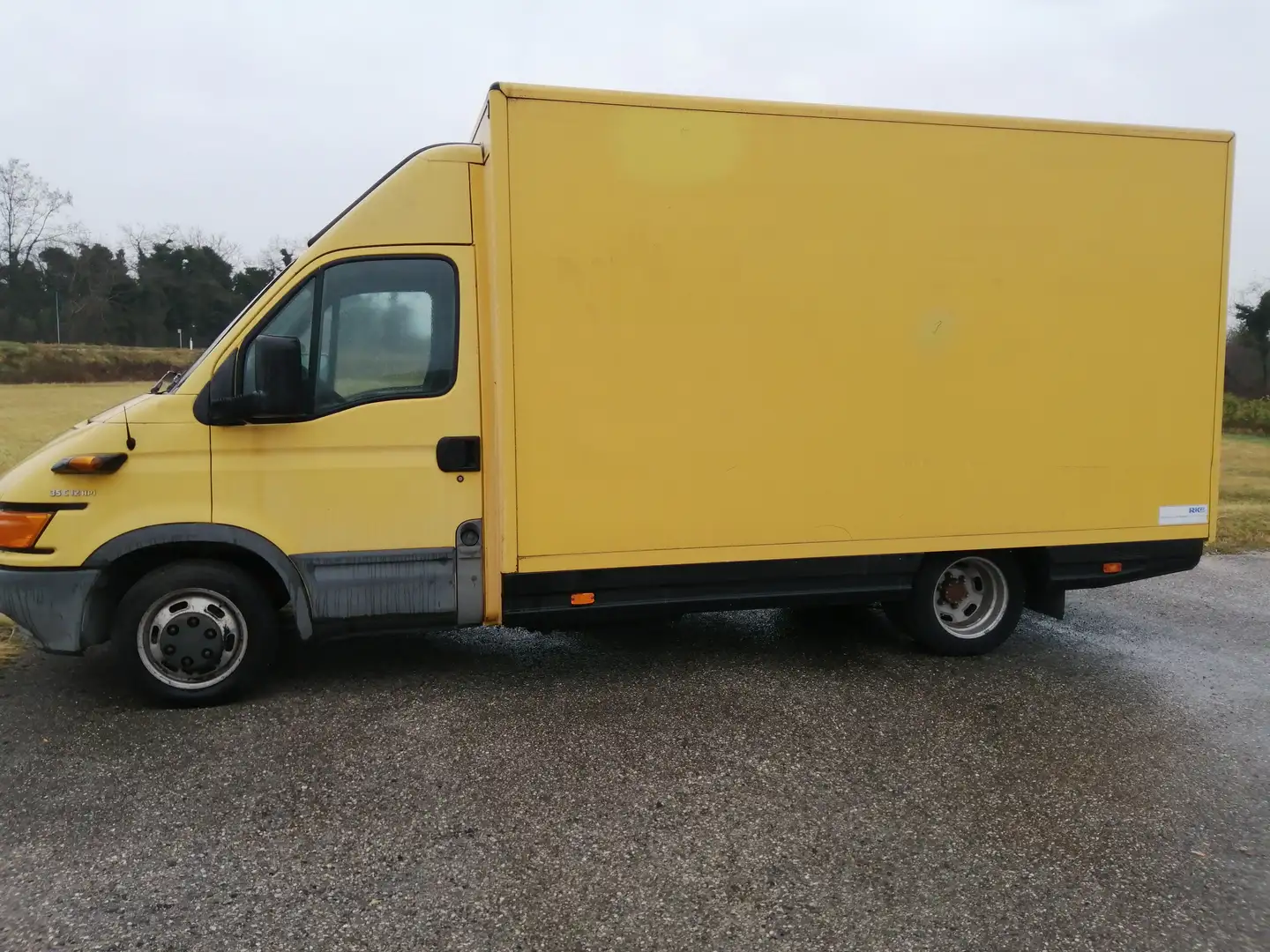 Iveco Daily 35C12CA Giallo - 1