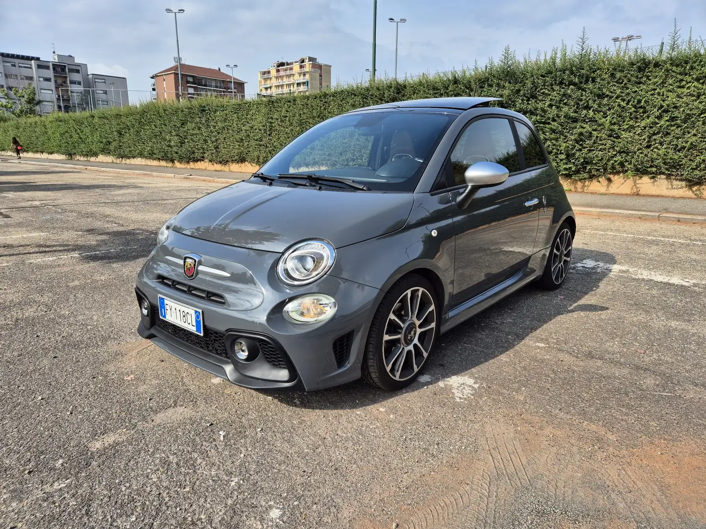 Abarth 595 2019 1.4 t-jet Turismo TETTO 165cv 70°Annivers Gris - 1